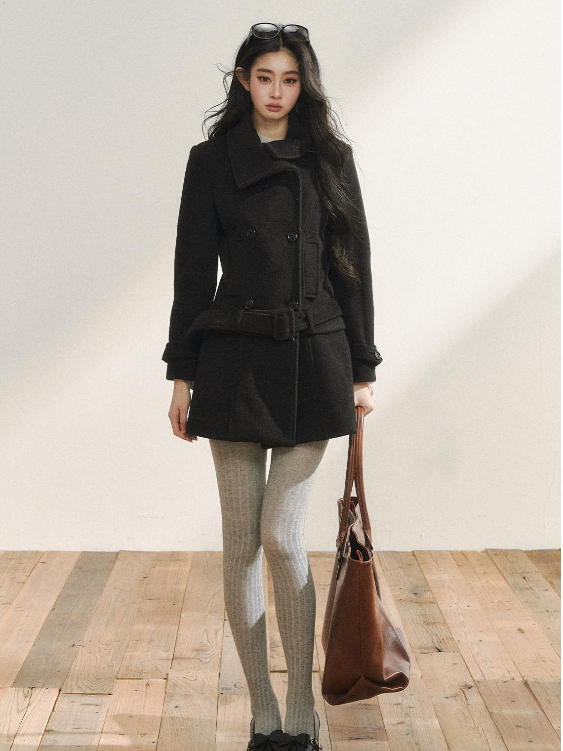 7Shiftin Detachable Wool Casual Cinched Waist Double Breasted Women Black Short Coat