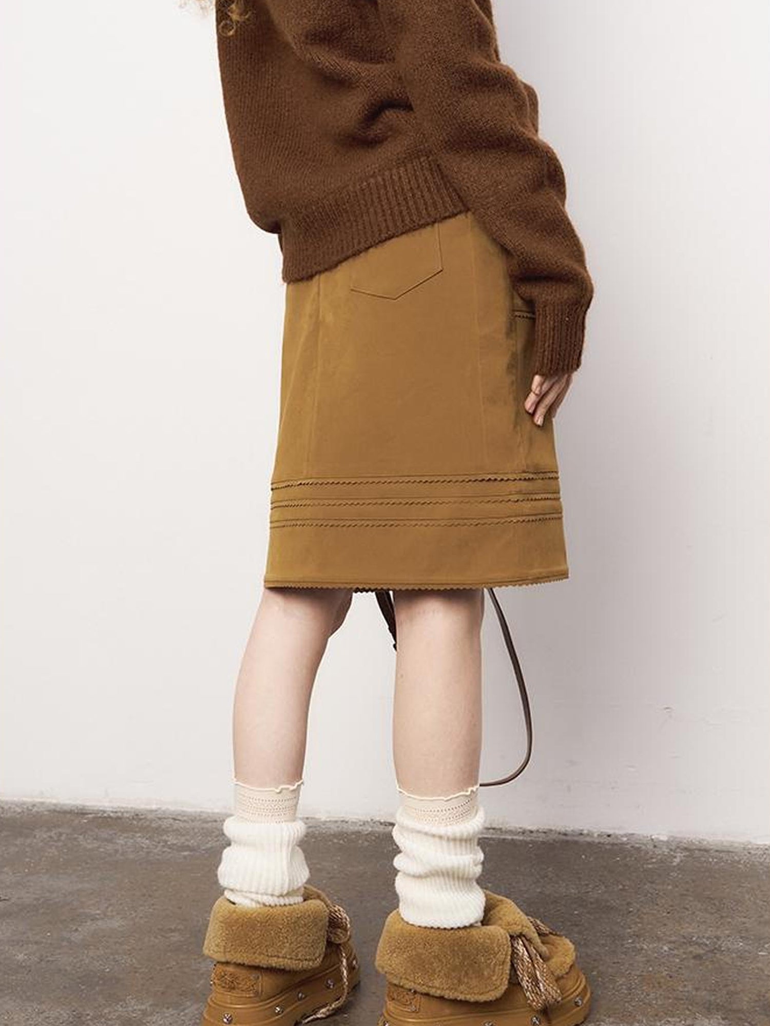 DIDDI MODA 3D Wave Hem Suede Skirt With Pockets