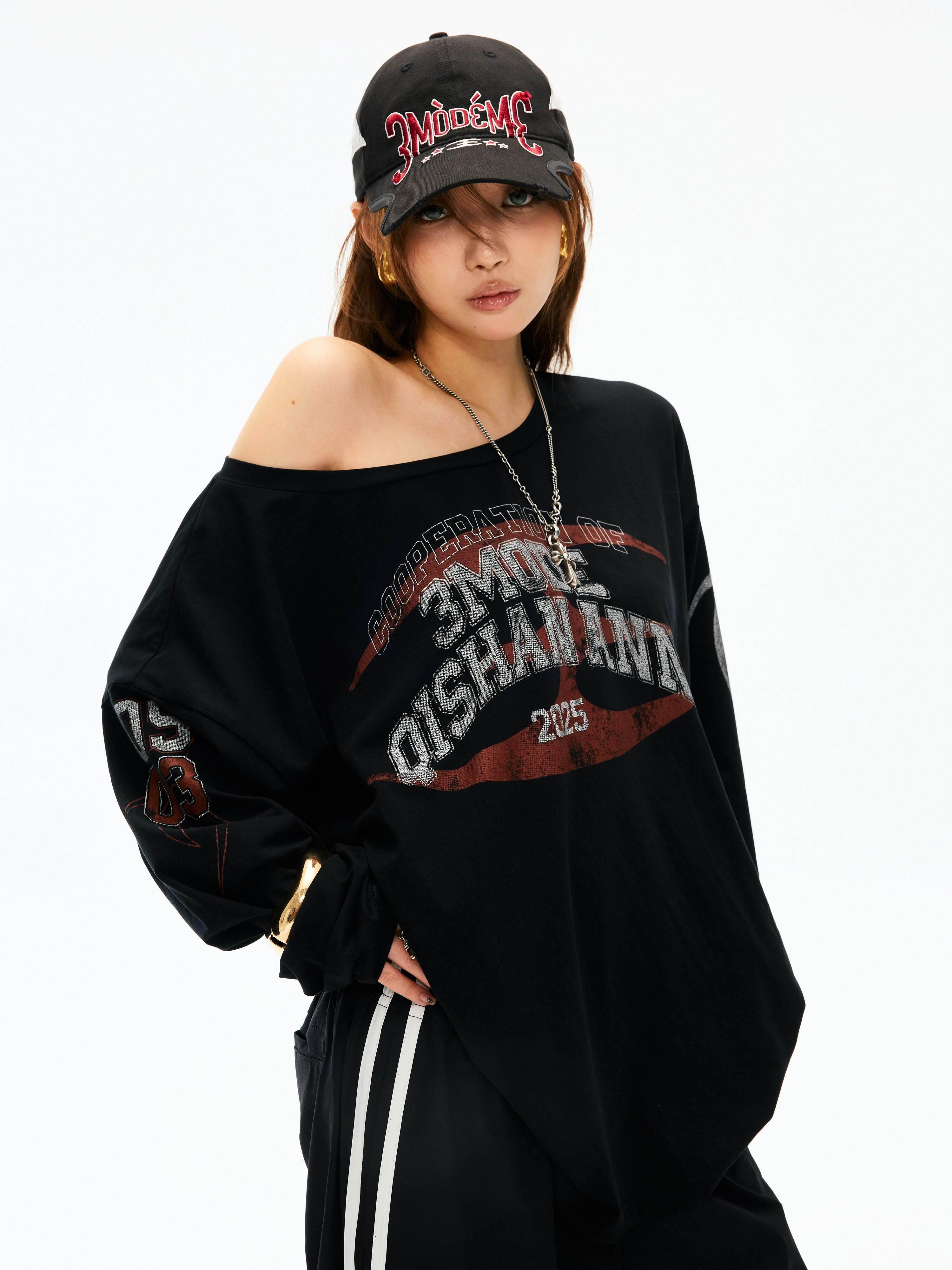 3MODE_Asymmetric_Shoulder_Letter_Print_Women&