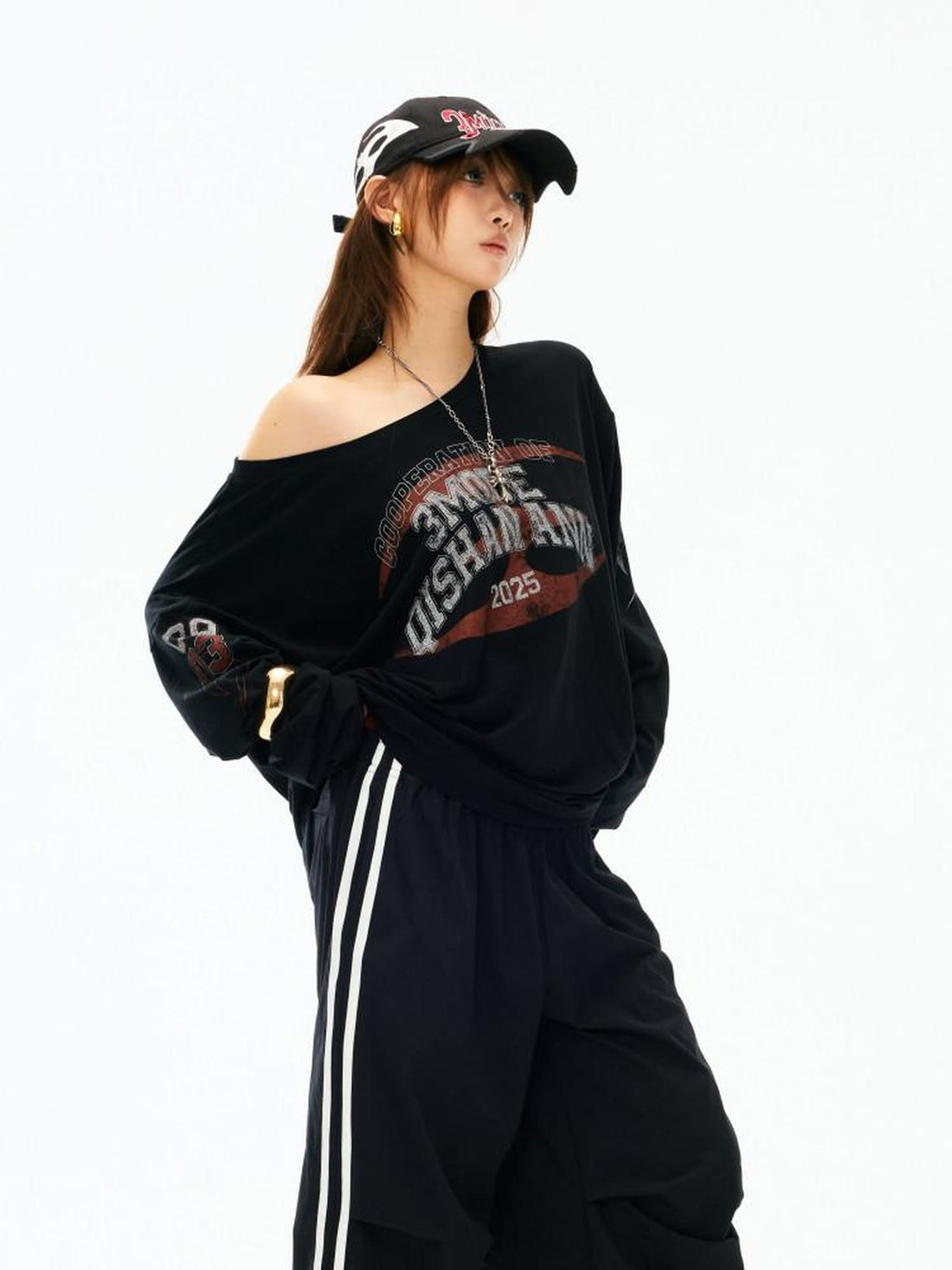 3MODE Asymmetric Shoulder Letter Print Women&