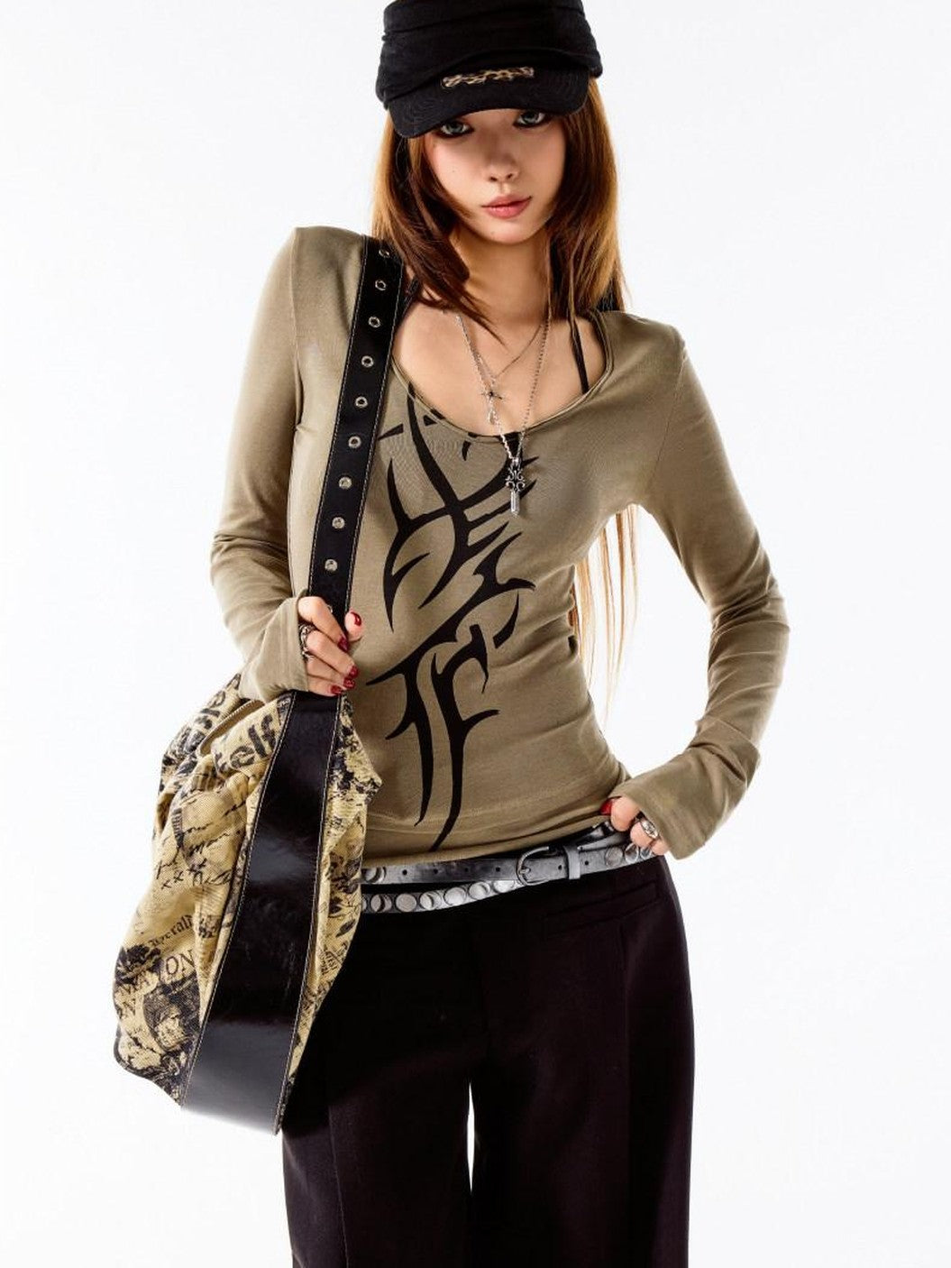 3MODE Black Bow Print U Neck Slim Fit Women&