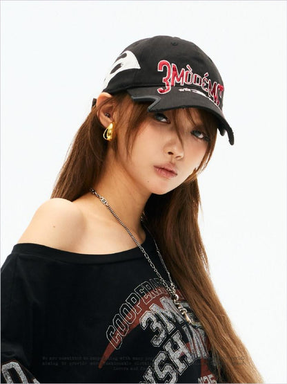 3MODE Black Embroidered Letter Notch Brim Cartoon Women&