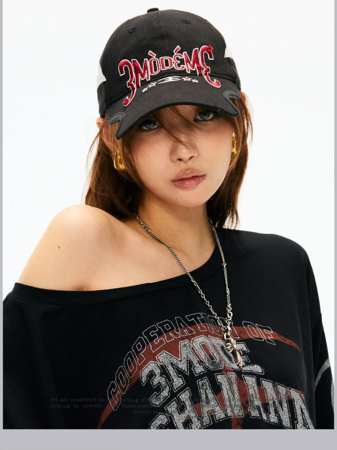 3MODE Black Embroidered Letter Notch Brim Cartoon Women&
