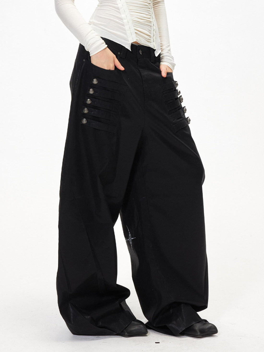 3MODE Black Side Multi Buttons Heavy Embroidery Women&