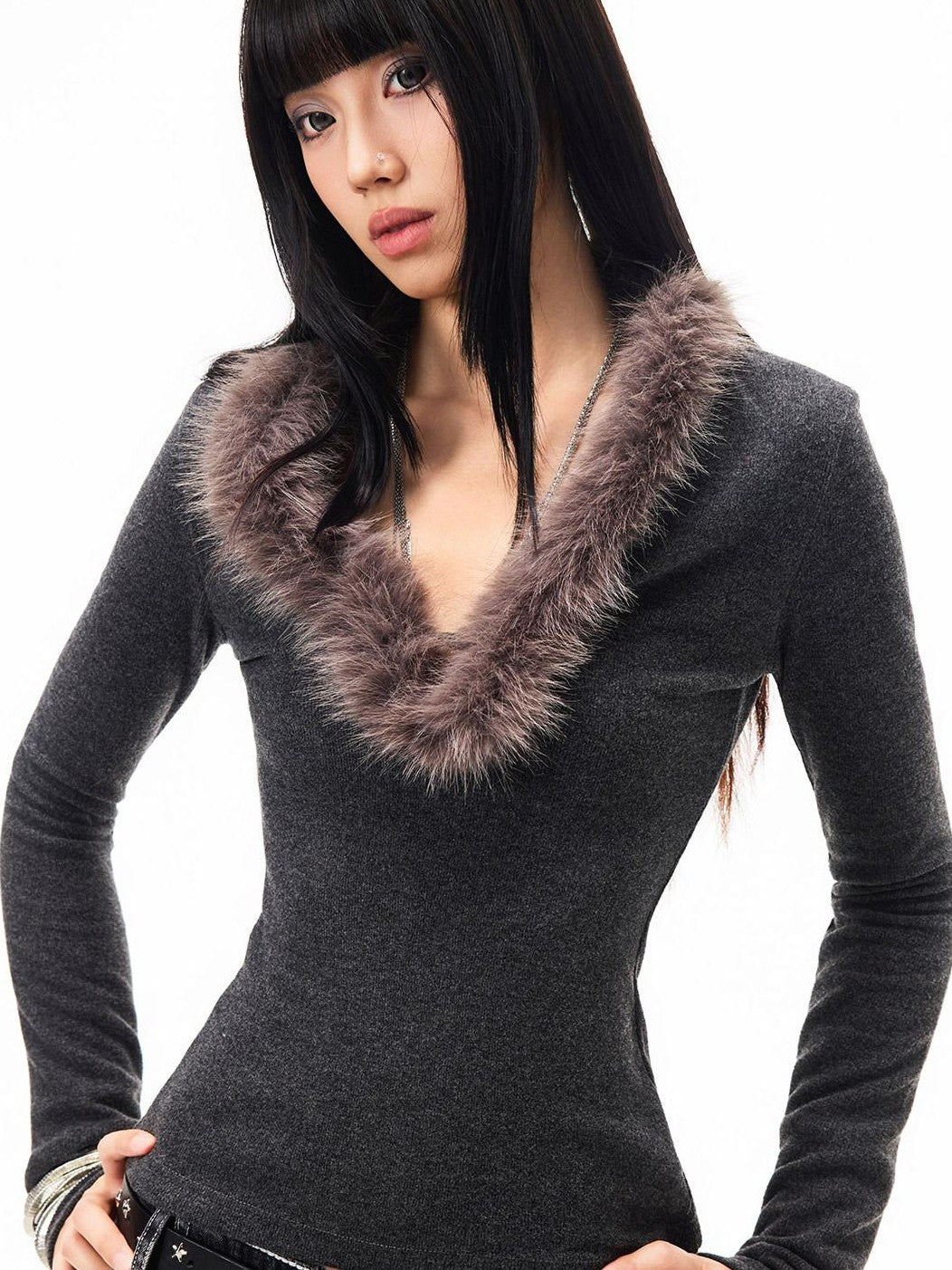 3MODE Faux Fur Collar V-neck Cropped Slim Fit Women&