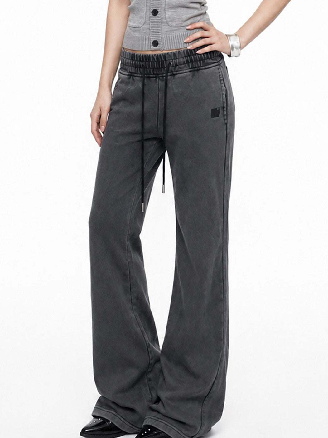 3MODE Vintage Gray Low Waist Slight Flare Slimming Women&