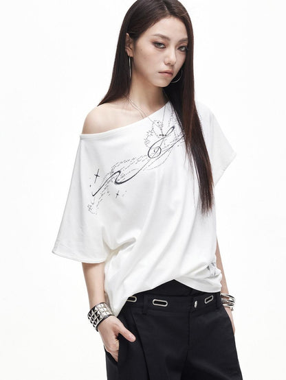 3MODE White Letter Print Slanted Neck Relaxed Fit Women&