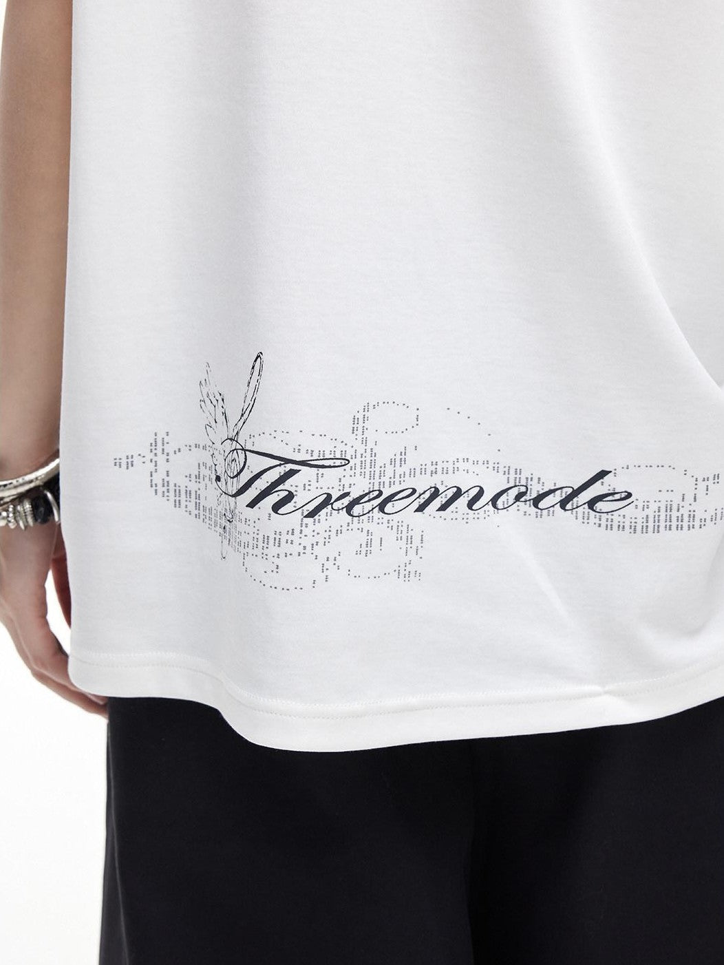 3MODE White Letter Print Slanted Neck Relaxed Fit Women&