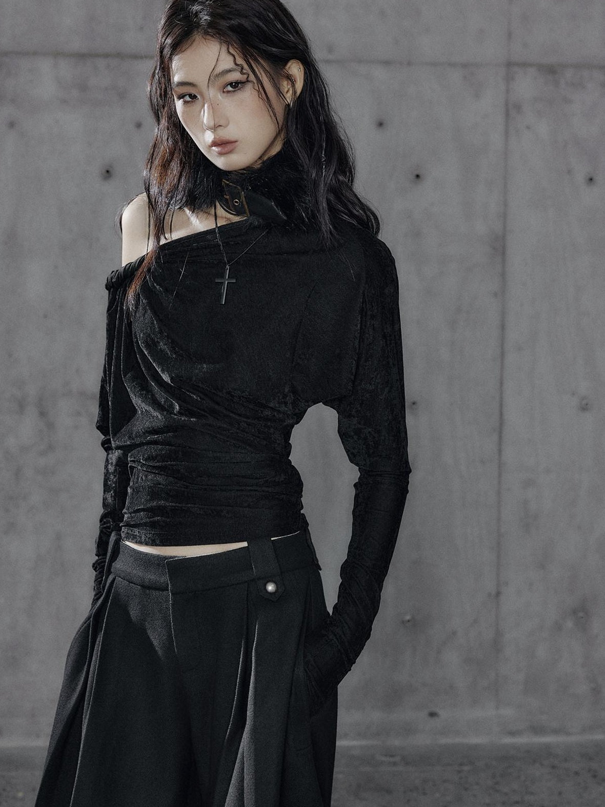 Low pixel Vintage Waist Long Sleeve Slant Neck Black Knit Women Off Shoulder Crop Tops