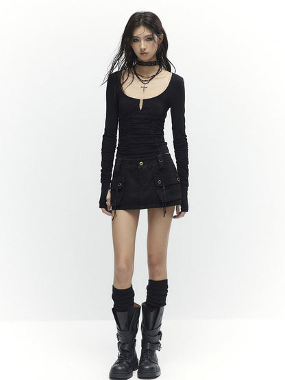 Low pixel Slim Fit Ruched Stretch Cotton Gothic Black Women U Neck Long Sleeve Crop Tops
