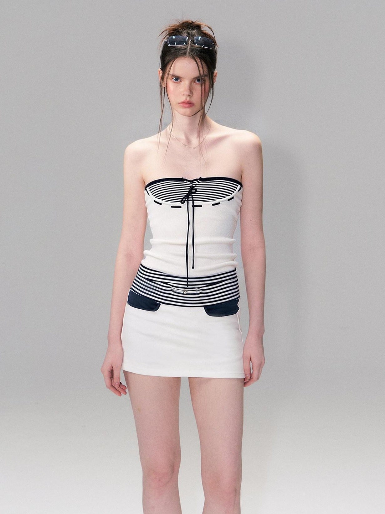 The NeverMore Contrast Printed Cotton Mid Waist Straight Bodycon Women White Mini Skirts