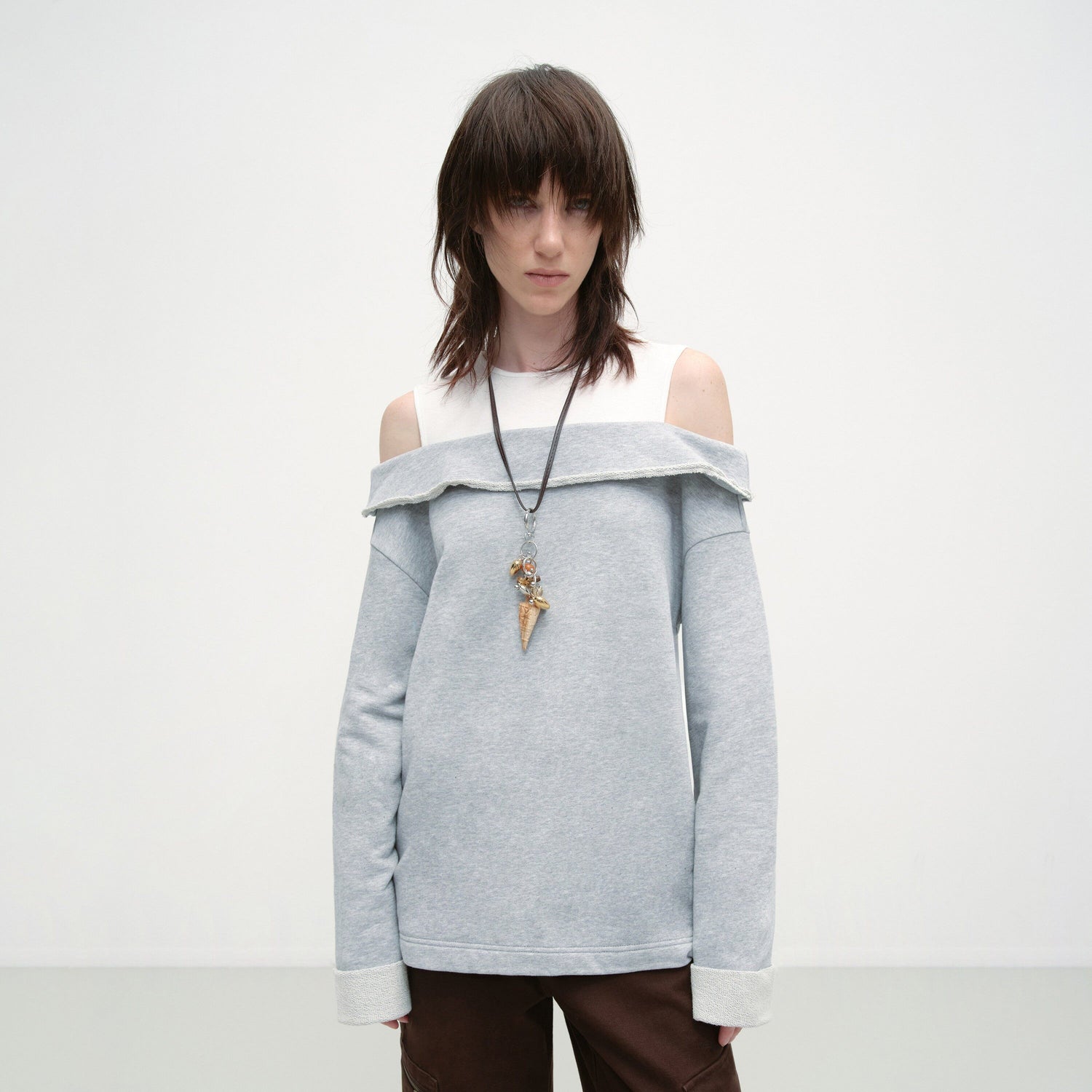RUN_TO_THE_FUTURE_Gray_White_Patchwork_Layered_Loose_Crewneck_Commuter_Women_Pullover_Sweatshirts_MISSTT
