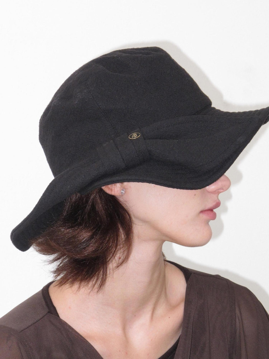 Mito de dar Black Bow Knitted Wide Brim Round Top Women&