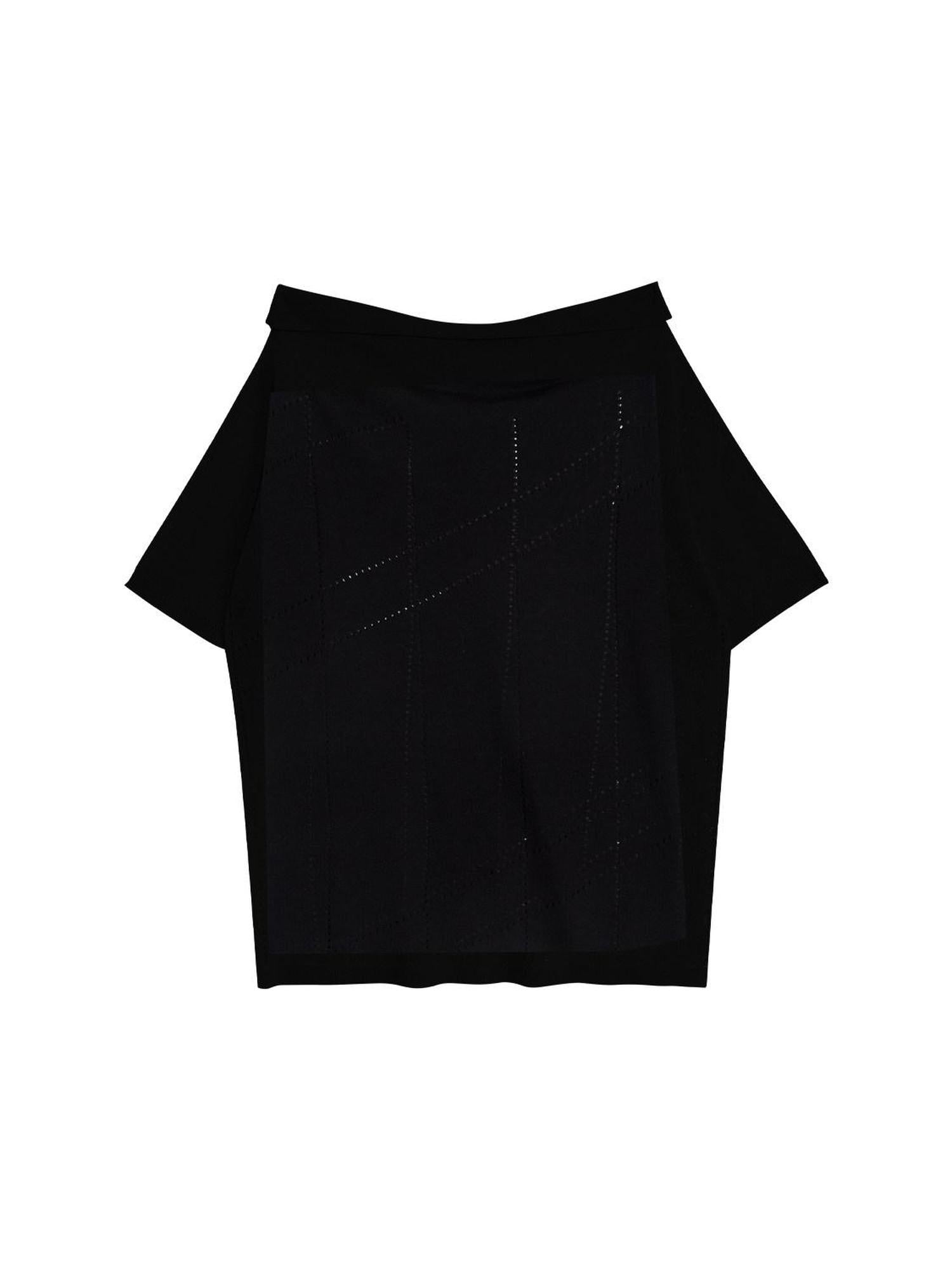 RUN TO THE FUTURE Viscose Knit Loose Cutout Slanted Neck Black Cross Print Short Sleeve T-Shirts