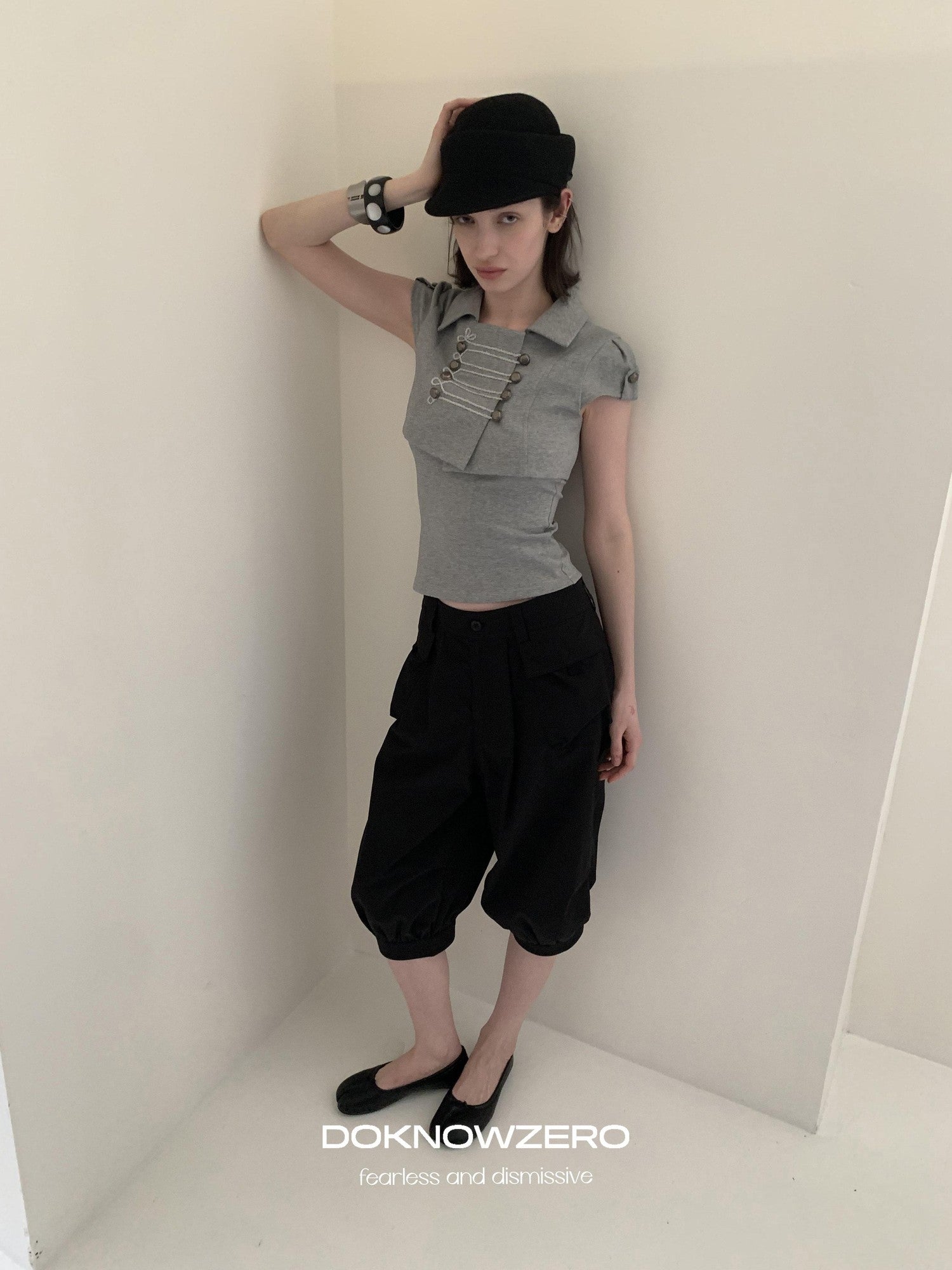DKZ OFFICIAL Grey Double Breasted Cropped Collared Women&