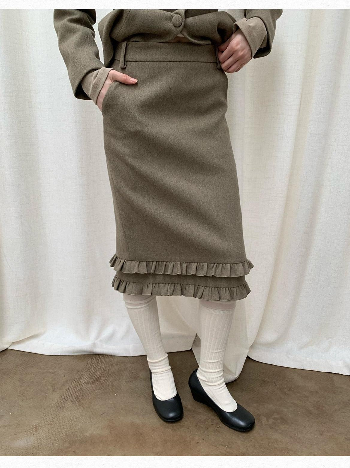 Dorydory Olive Green Ruffle Straight Mid Waist Women&