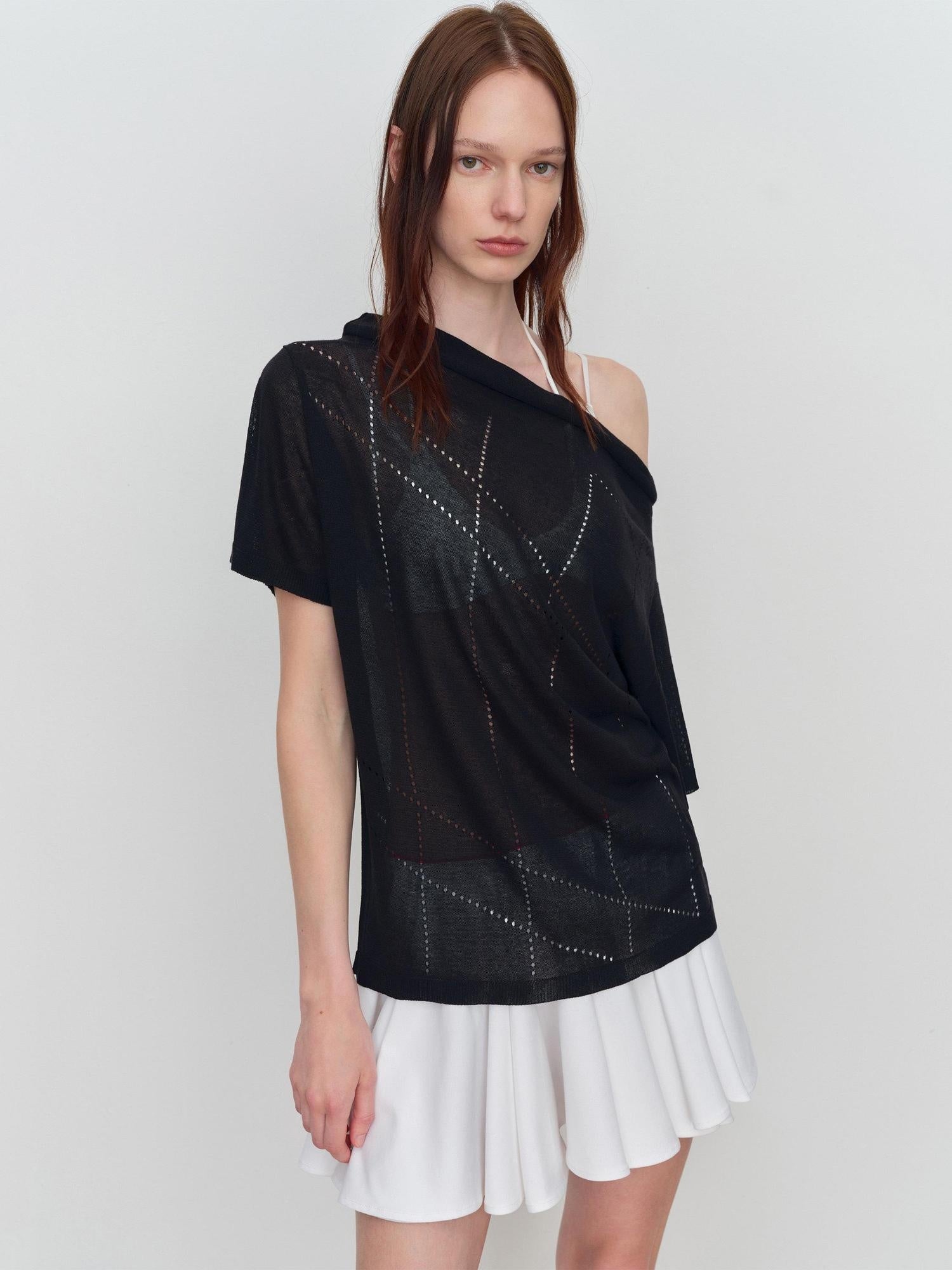RUN TO THE FUTURE Viscose Knit Loose Cutout Slanted Neck Black Cross Print Short Sleeve T-Shirts
