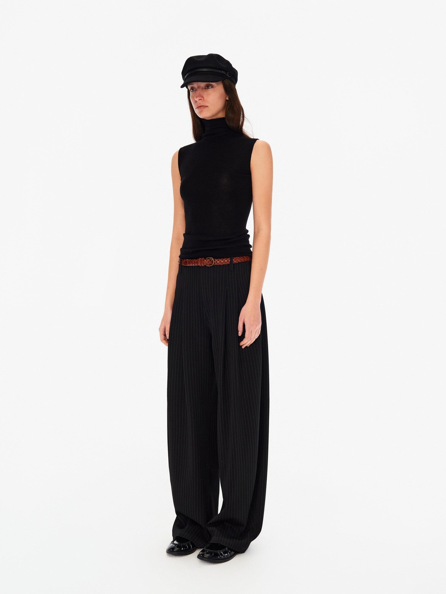 Northbutsouth Vertical Stripe No Waistband Relaxed Mid Rise Curved Leg Women&