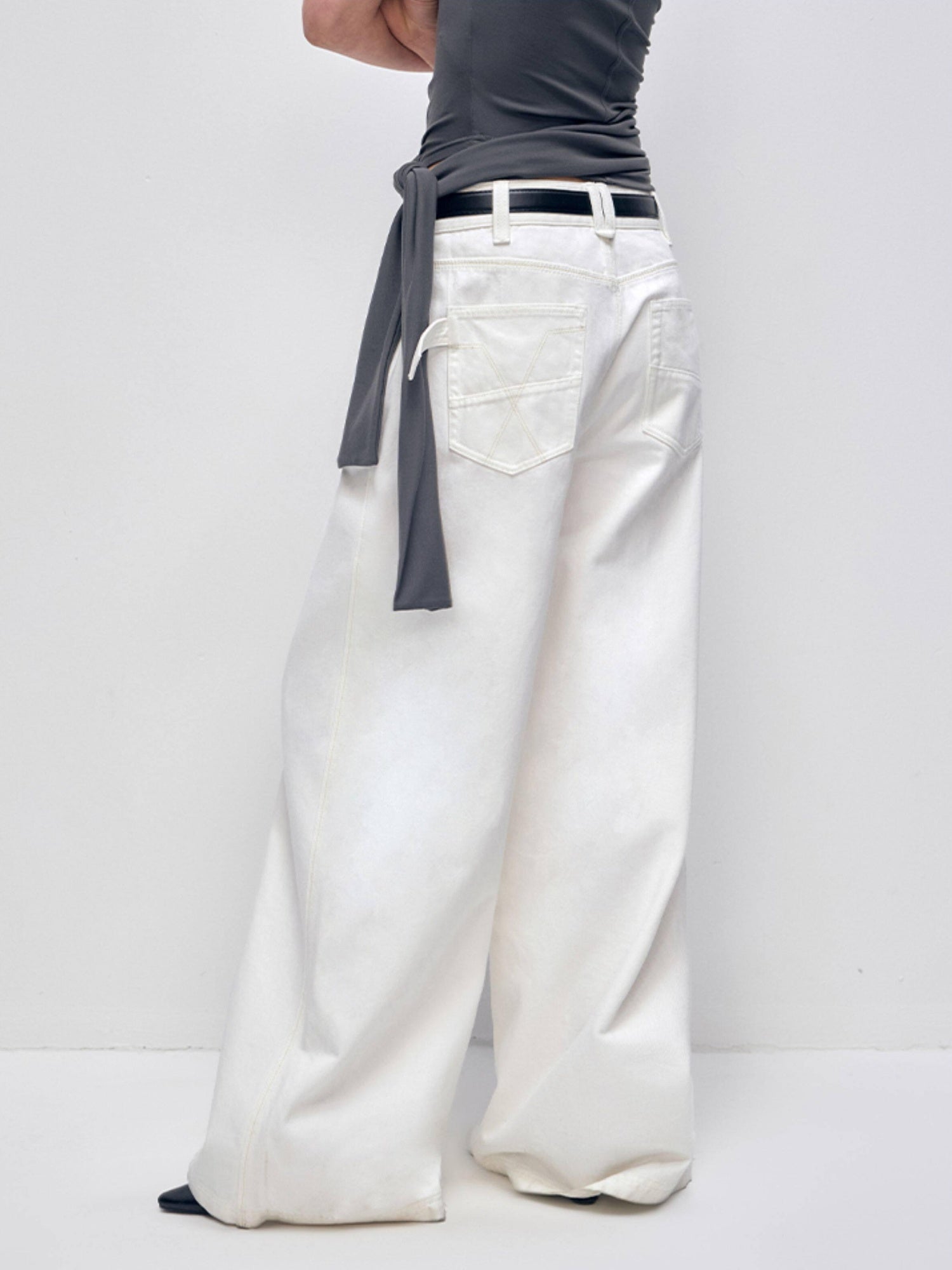 RUN TO THE FUTURE Low Rise 96 Percent Cotton Casual Loose Fit White Denim Wide-Leg Jeans