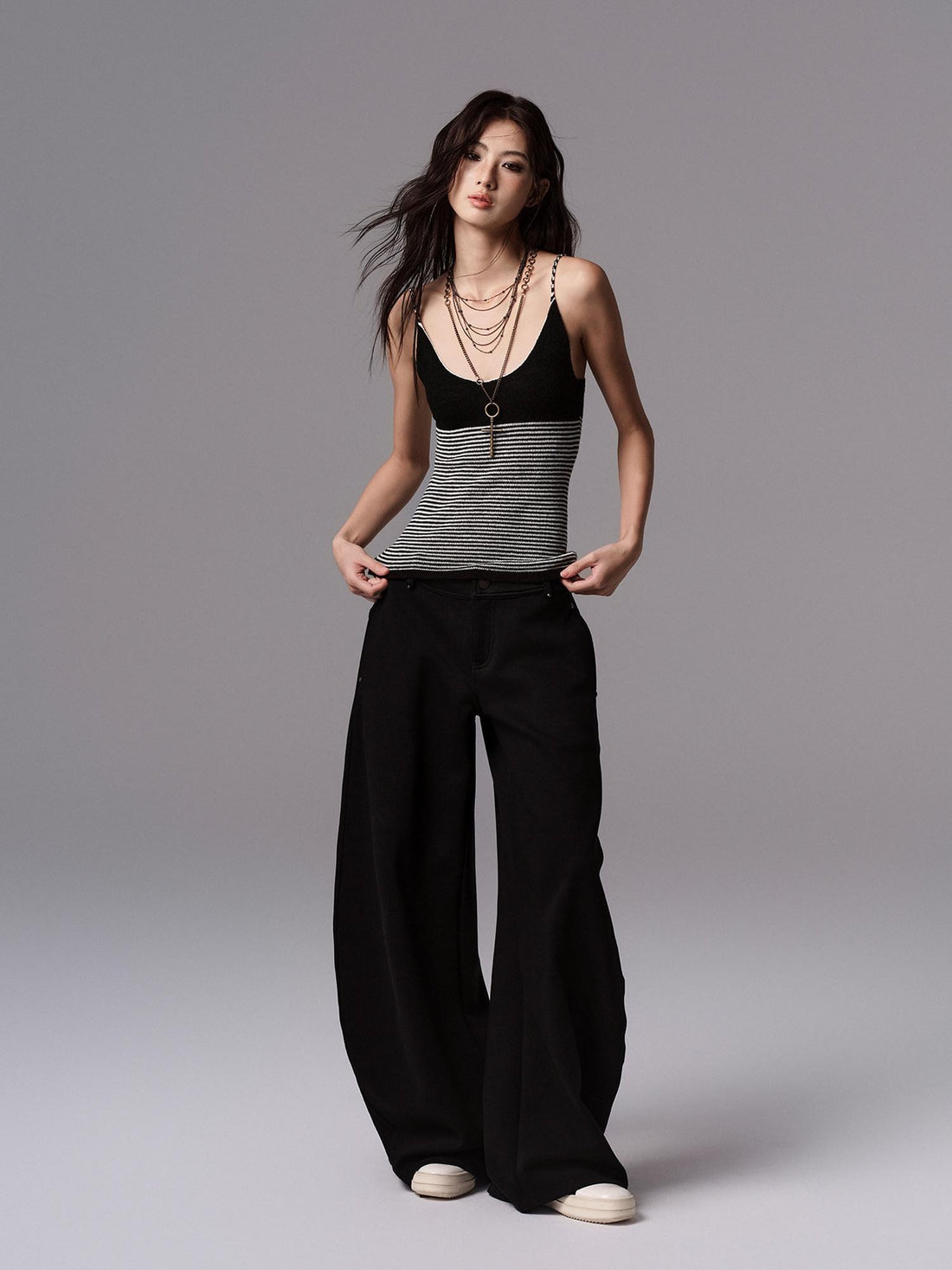 Low pixel Backless U Neck Slim Fit Gothic Black Striped Lightweight Acrylic Women Camisoles