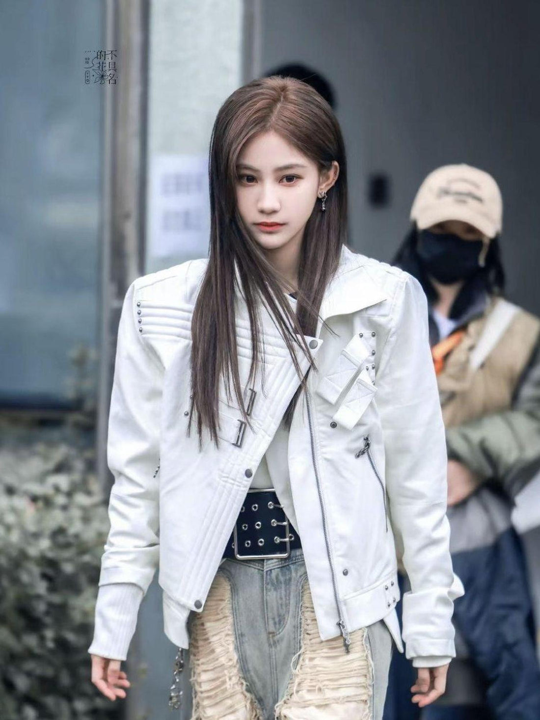 ATAnothingness Windproof Pu Cropped Zip Long Sleeve Silver Moon White Leather Jackets