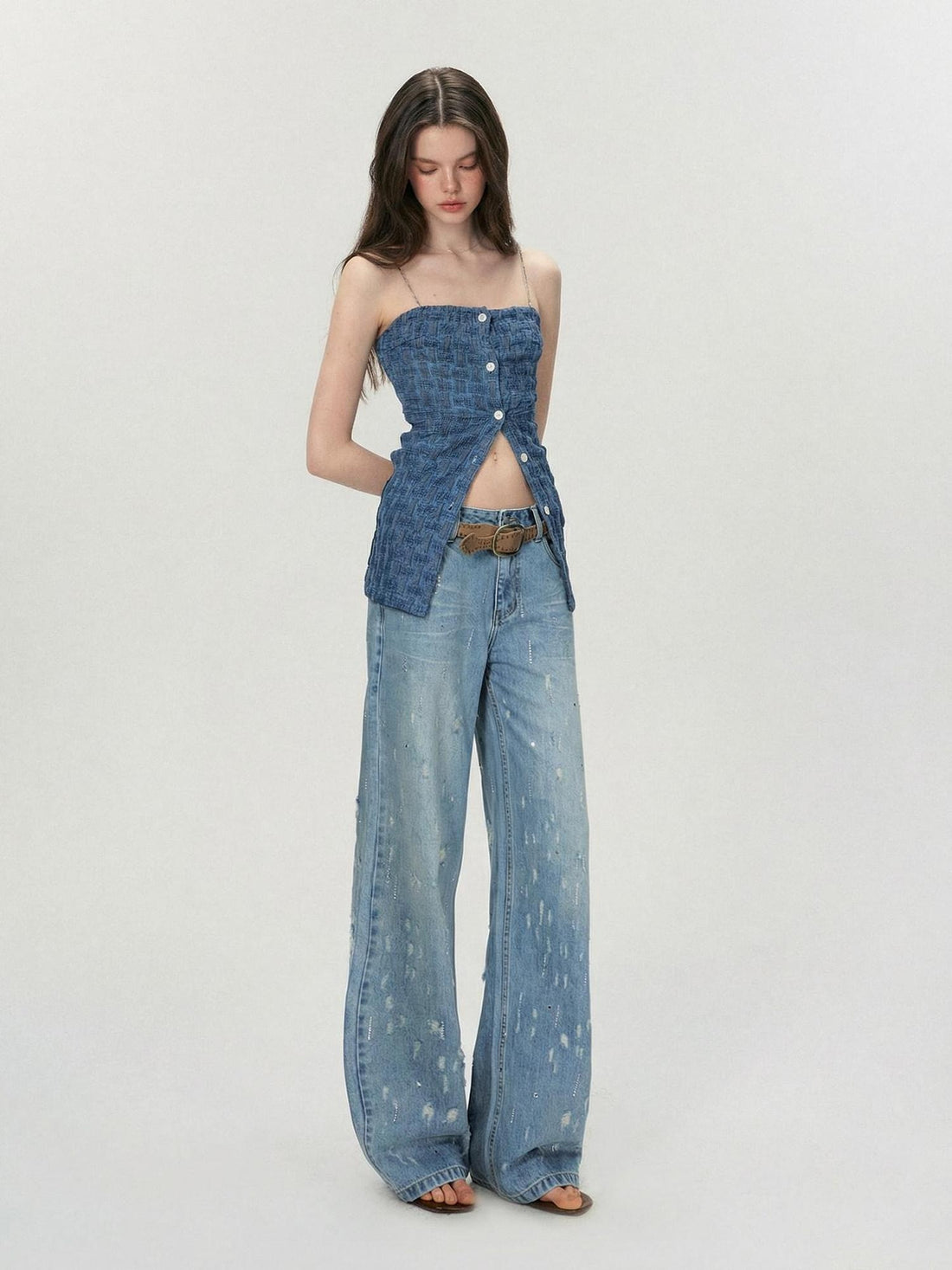 The NeverMore Crystal Trim Relaxed Natural Waist Women Washed Blue Zipper Straight Leg Jeans