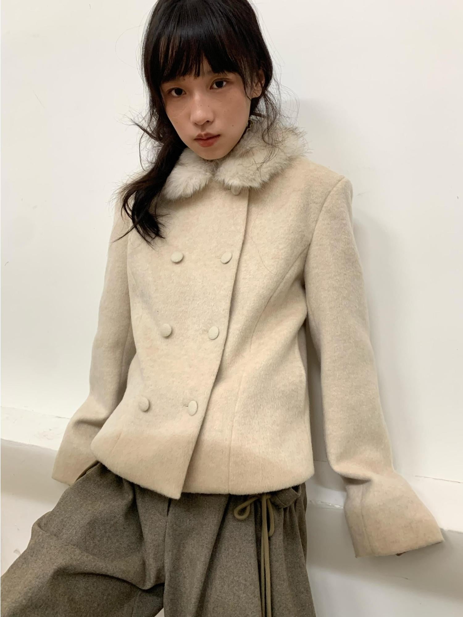 Dorydory Faux Fur Collar Double Breasted Straight Cut Women&