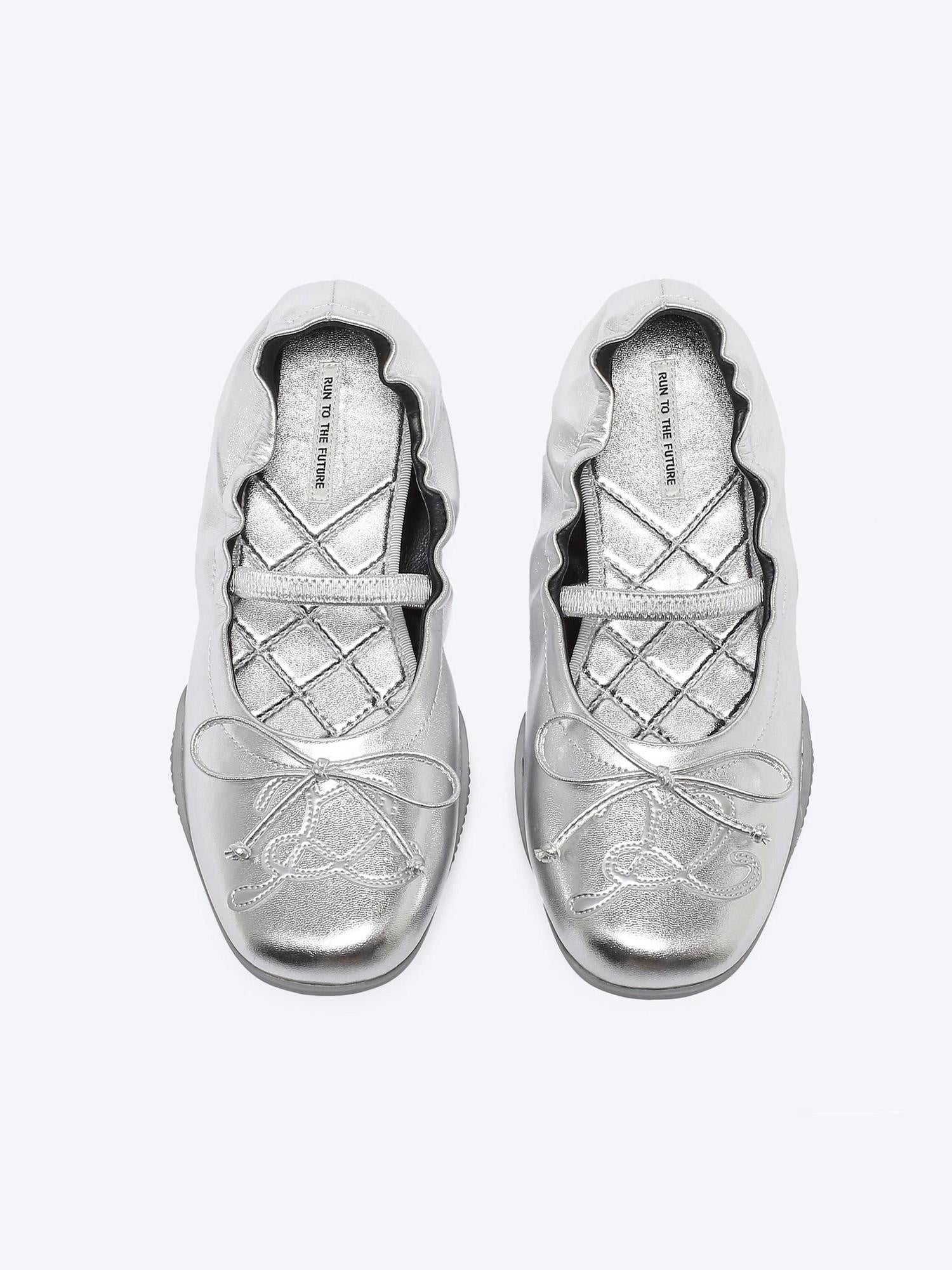 RUN TO THE FUTURE Cushioned Lambskin Casual Round Toe Microfiber Upper Rubber Sole Flats