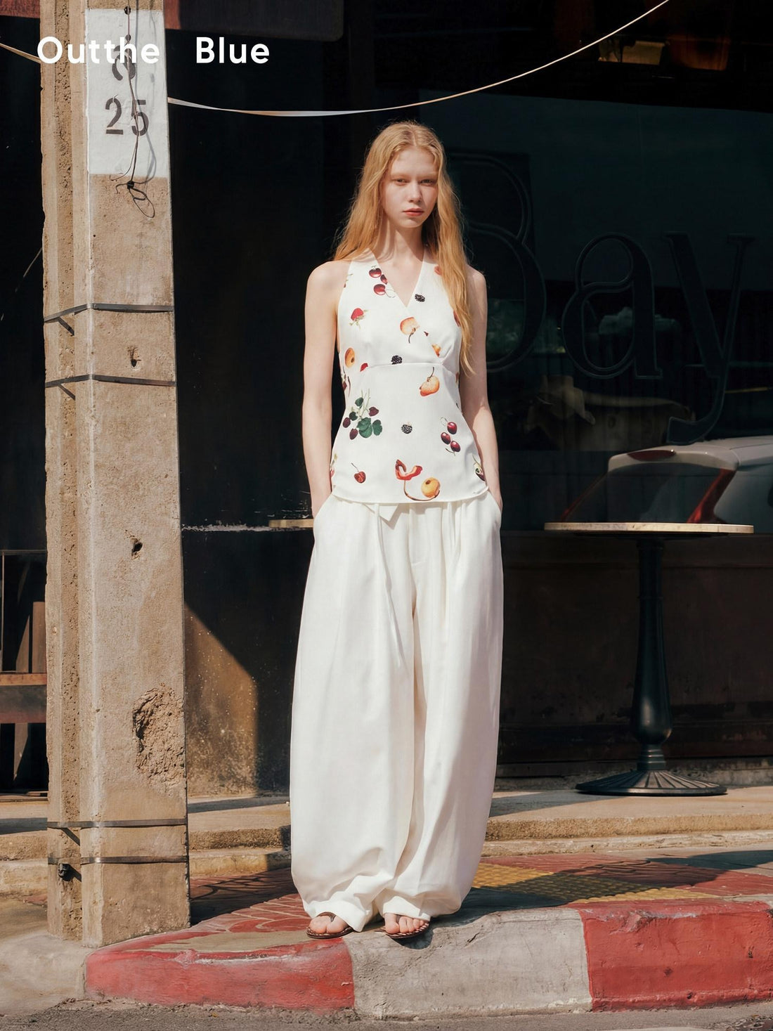OuttheBlue Fruit Print V-neck Halter Slim A Line Mid Length White Polyester Women Tank Tops