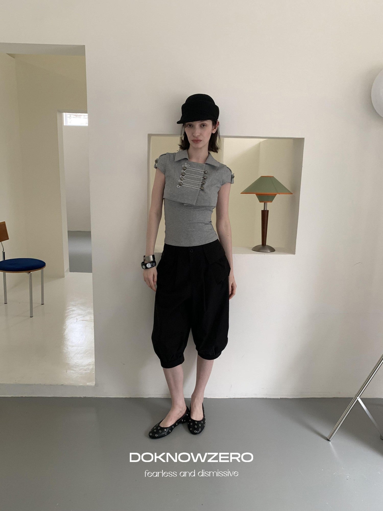 DKZ OFFICIAL Grey Double Breasted Cropped Collared Women&