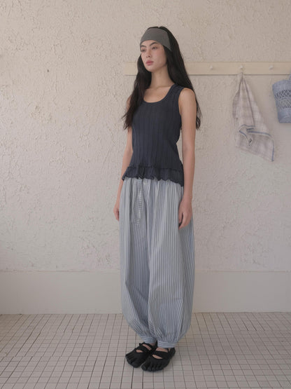 DKZ OFFICIAL Ribbed Knit Ruffle Hem U Neck Racerback Women&
