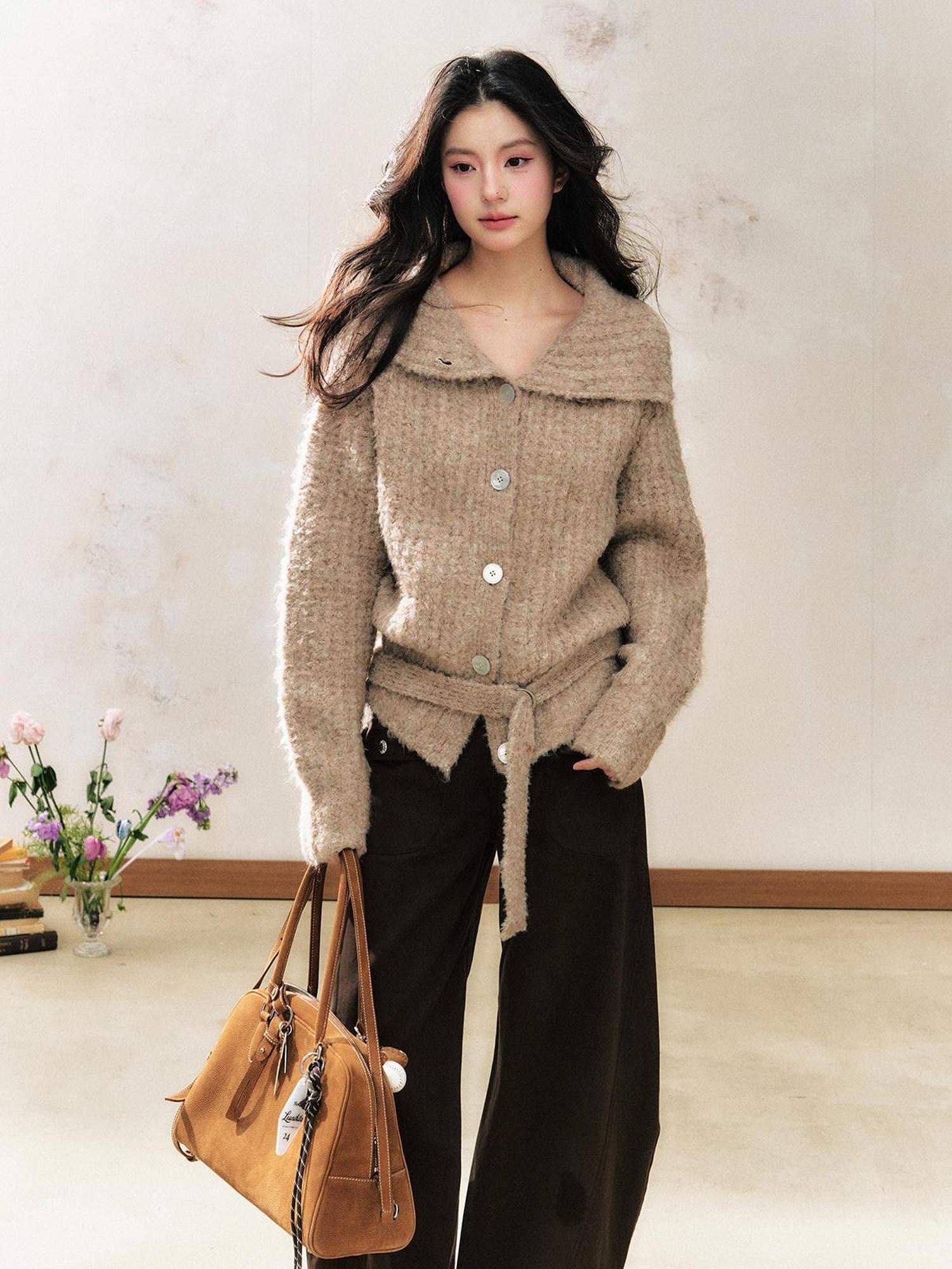 7Shiftin Two Tone Turn Down Collar Oversized Women&