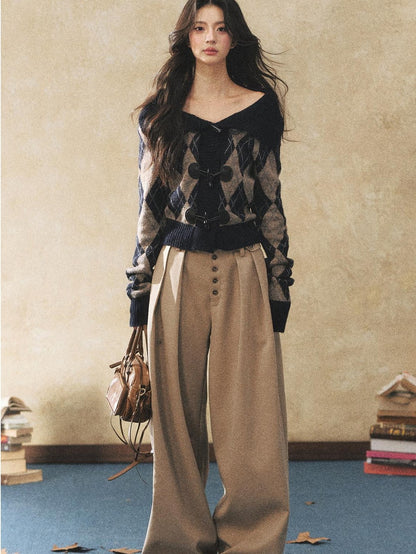 7Shiftin Vintage Two Tone Diamond Horn Toggle Knitted Loose Fit Women&