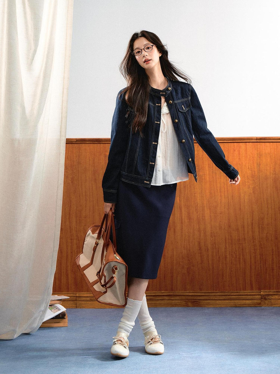 7Shiftin Washed Denim Contrast Gold Button Crewneck Women&