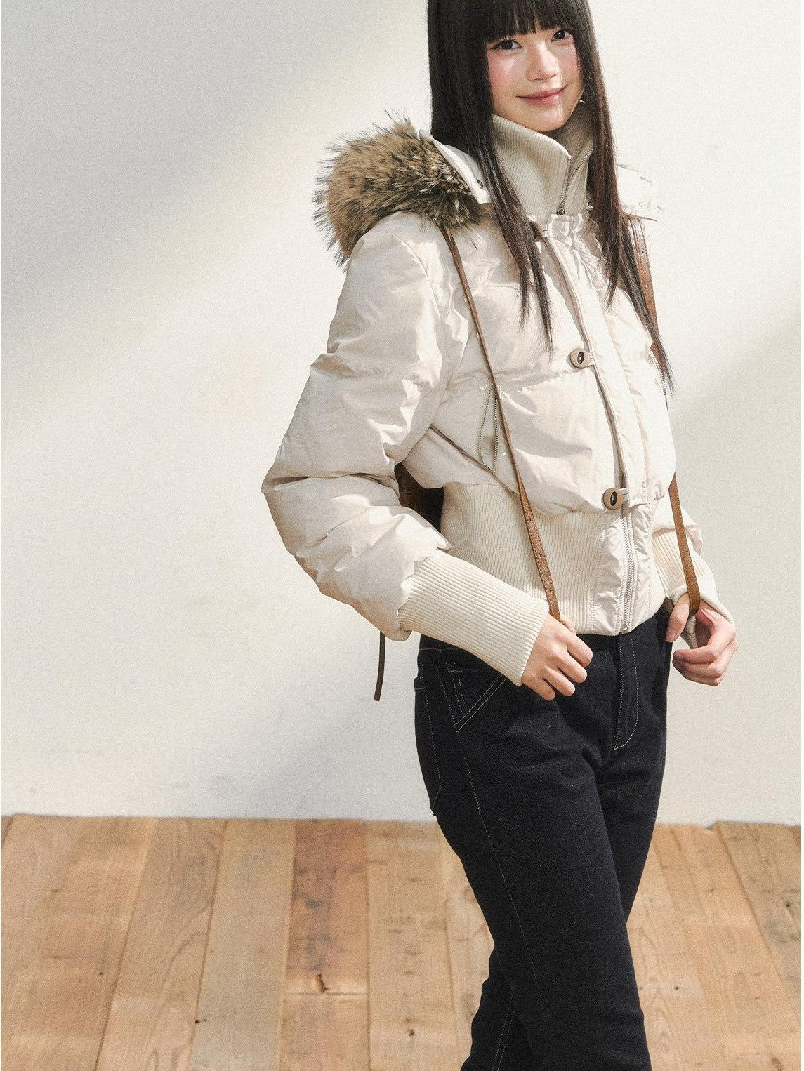7Shiftin White Fur Collar Stand Collar Waist Cinched Women&