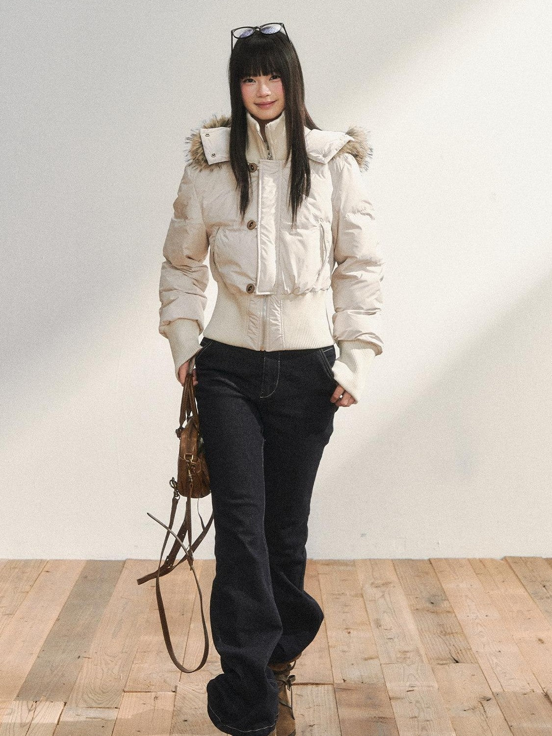 7Shiftin White Fur Collar Stand Collar Waist Cinched Women&