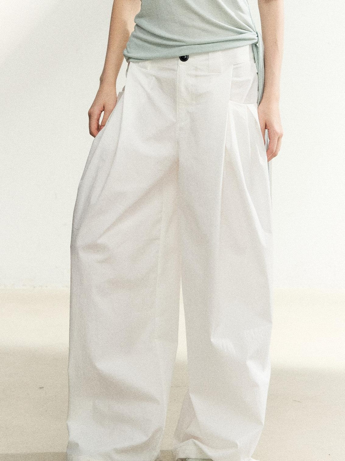 7Shiftin White High Waist Slimming Buttoned Loose Women&