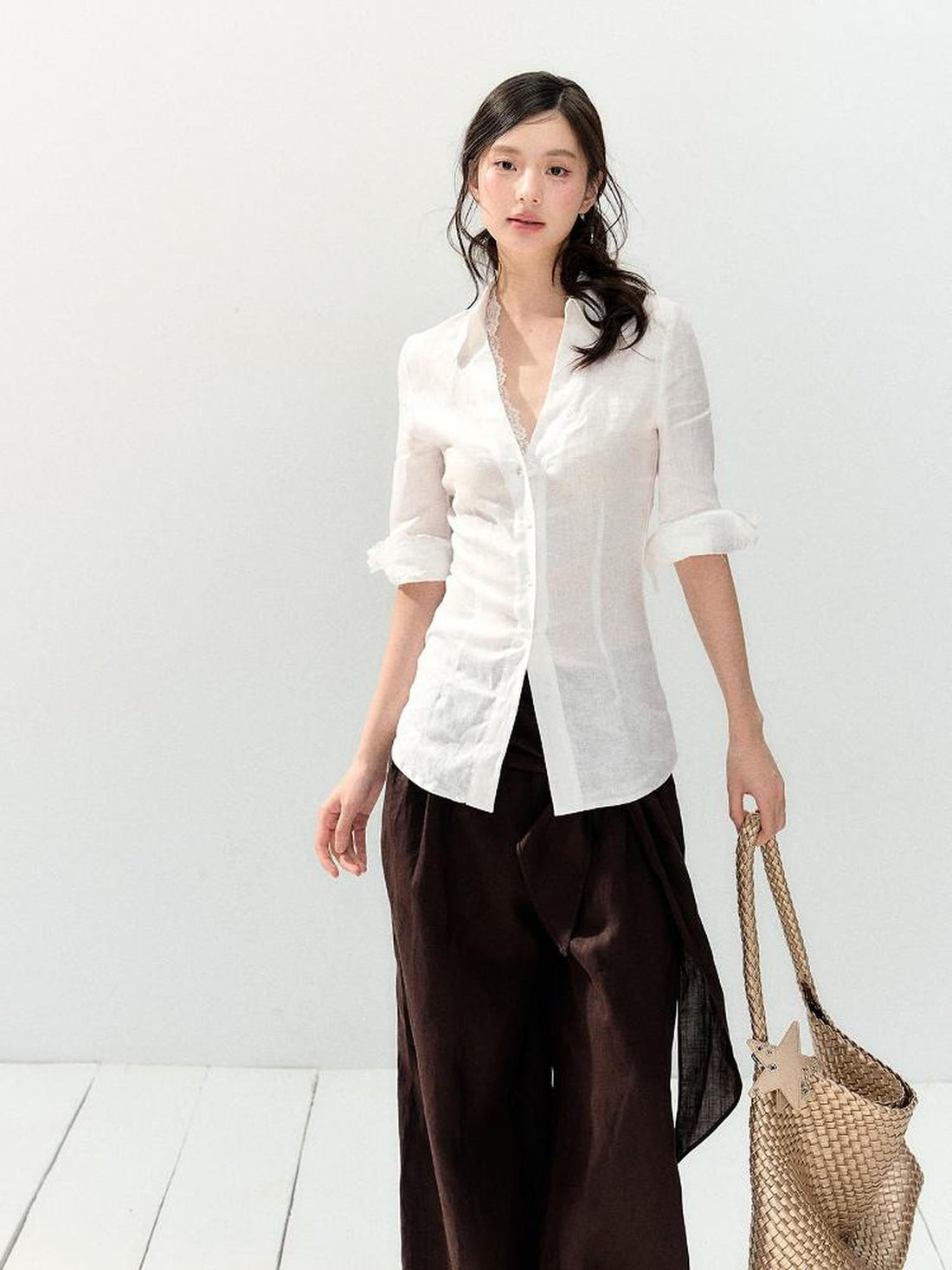 7Shiftin White Lace Spliced Deep V Slim Fit Short Sleeve Open Front Women&
