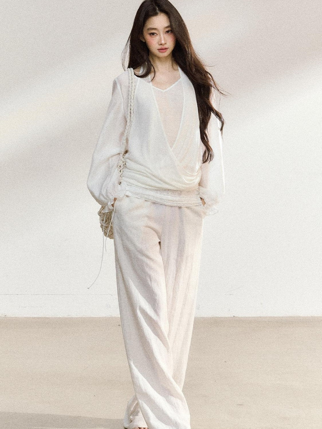 7Shiftin White Lace V-neck Long Sleeve Drapey Pants Women&