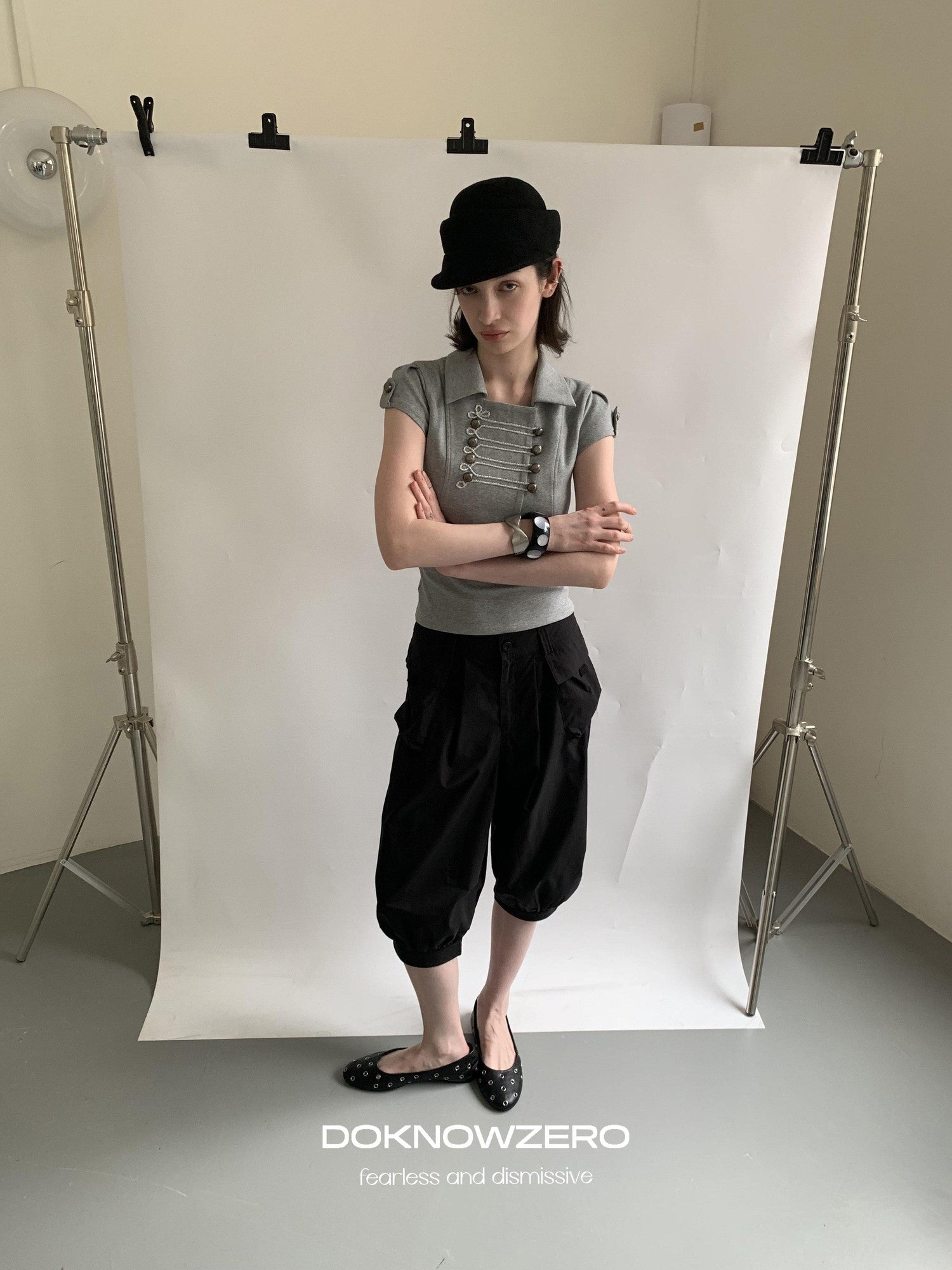 DKZ OFFICIAL Grey Double Breasted Cropped Collared Women&