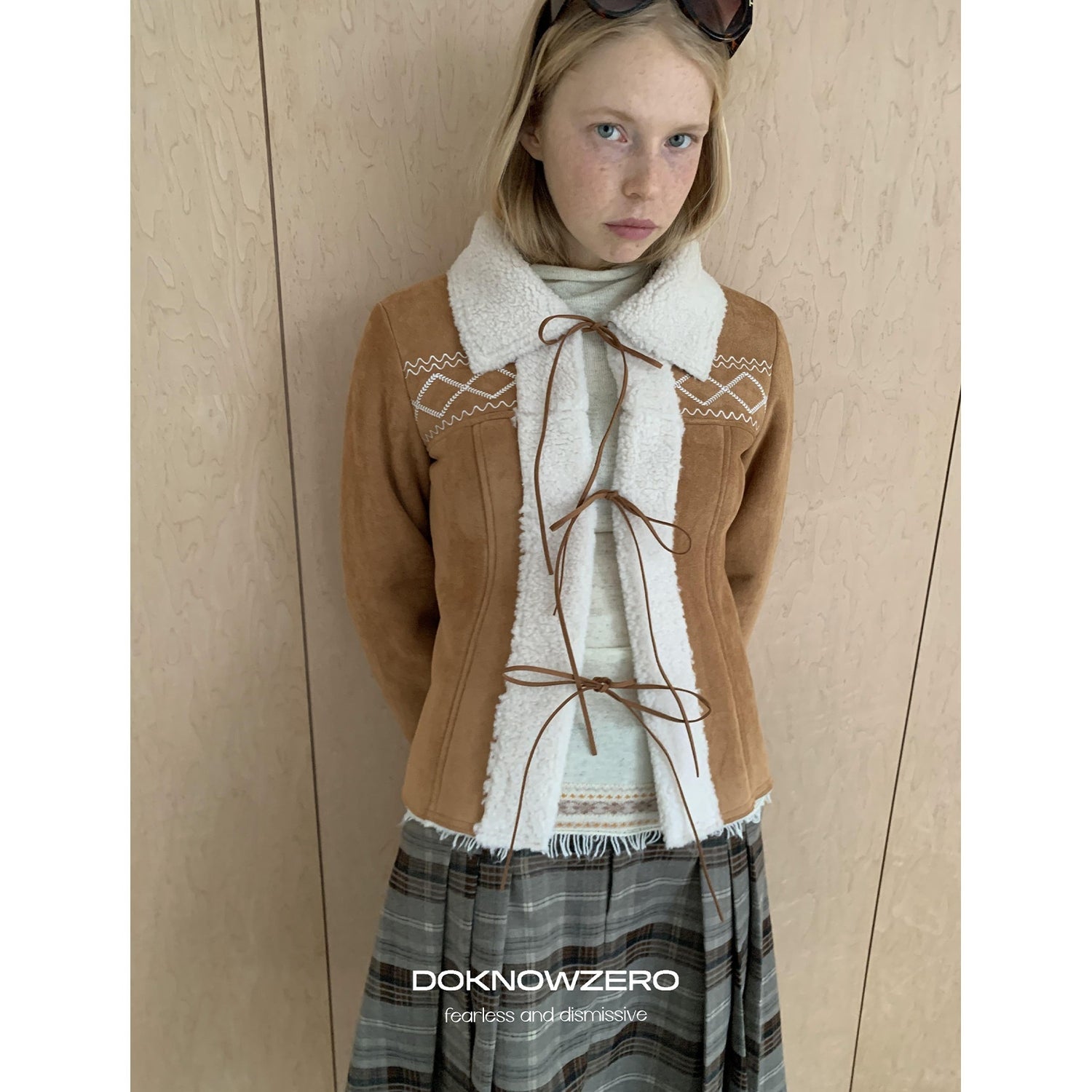 DKZ_OFFICIAL_Camel_Embroidered_Tie_Front_Vintage_Women&