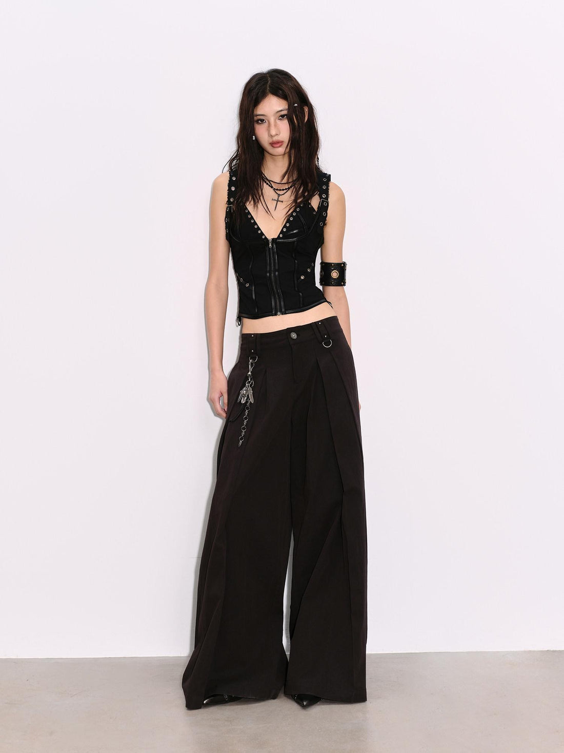Low pixel Soft 100 Percent Cotton Cropped Zip Front Casual Black Young Adult Vests