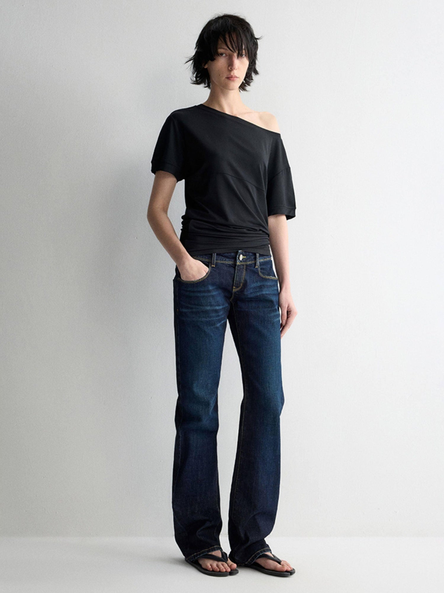 RUN TO THE FUTURE Durable Low Rise Slim Fit Casual Dark Denim Zipper Fly No Stretch Straight Jeans