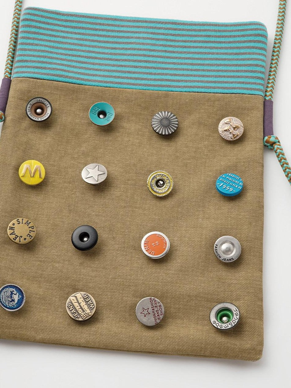 oinimi Khaki Stripe Button Badge Studded Square Women&