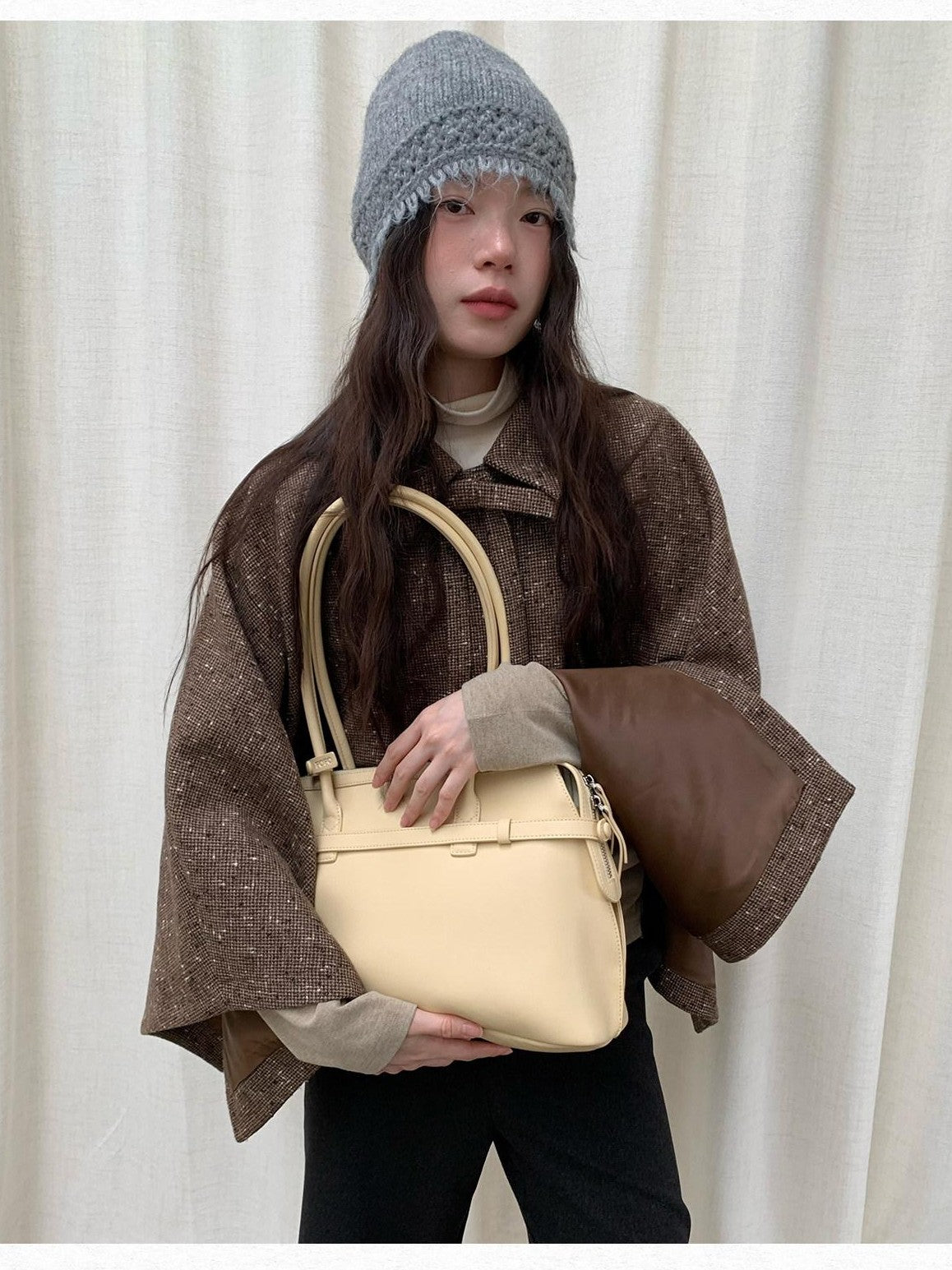 Dorydory Relaxed Asymmetrical Bow Women&