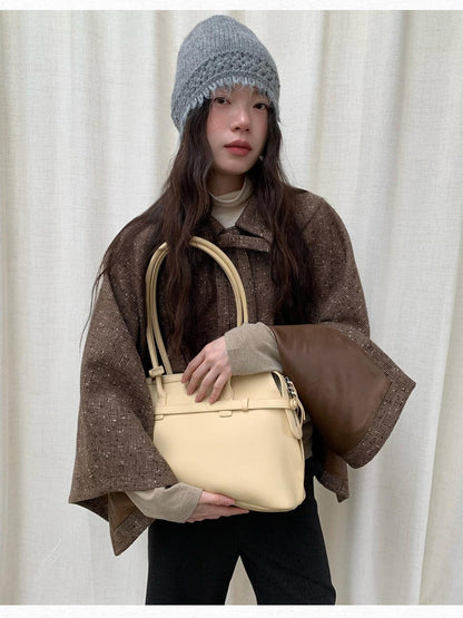 Dorydory Relaxed Asymmetrical Bow Women&