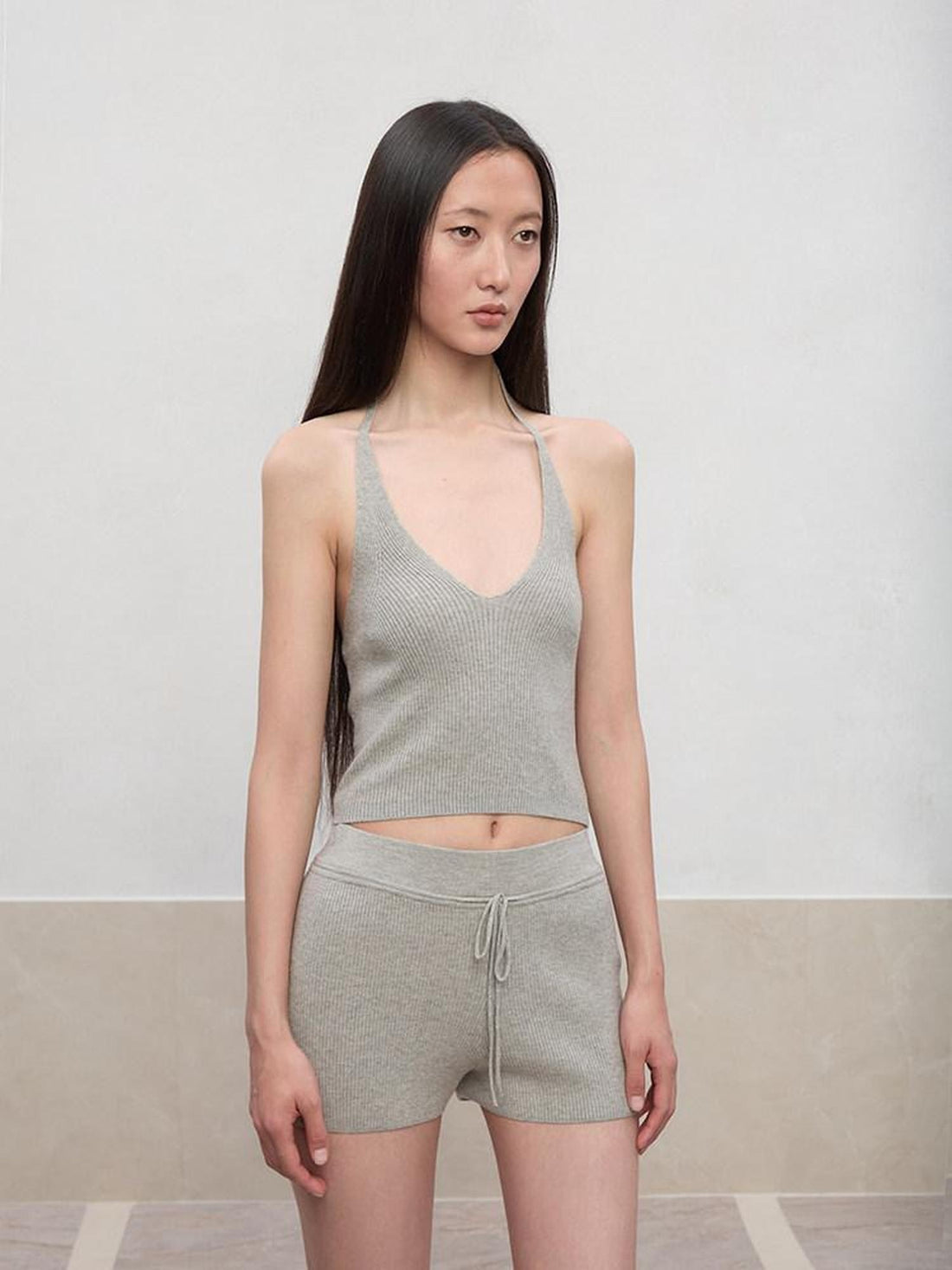 RUN TO THE FUTURE Original Design Viscose Blend Slim Fit Halter Cropped Women Solid Tank Tops