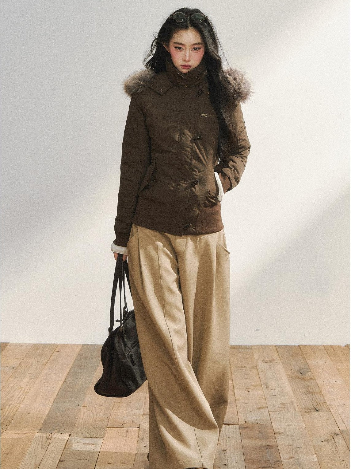 7Shiftin Warm Hooded Two Tone Fur Collar Toggle Closure Short Casual Women Puffer Jackets