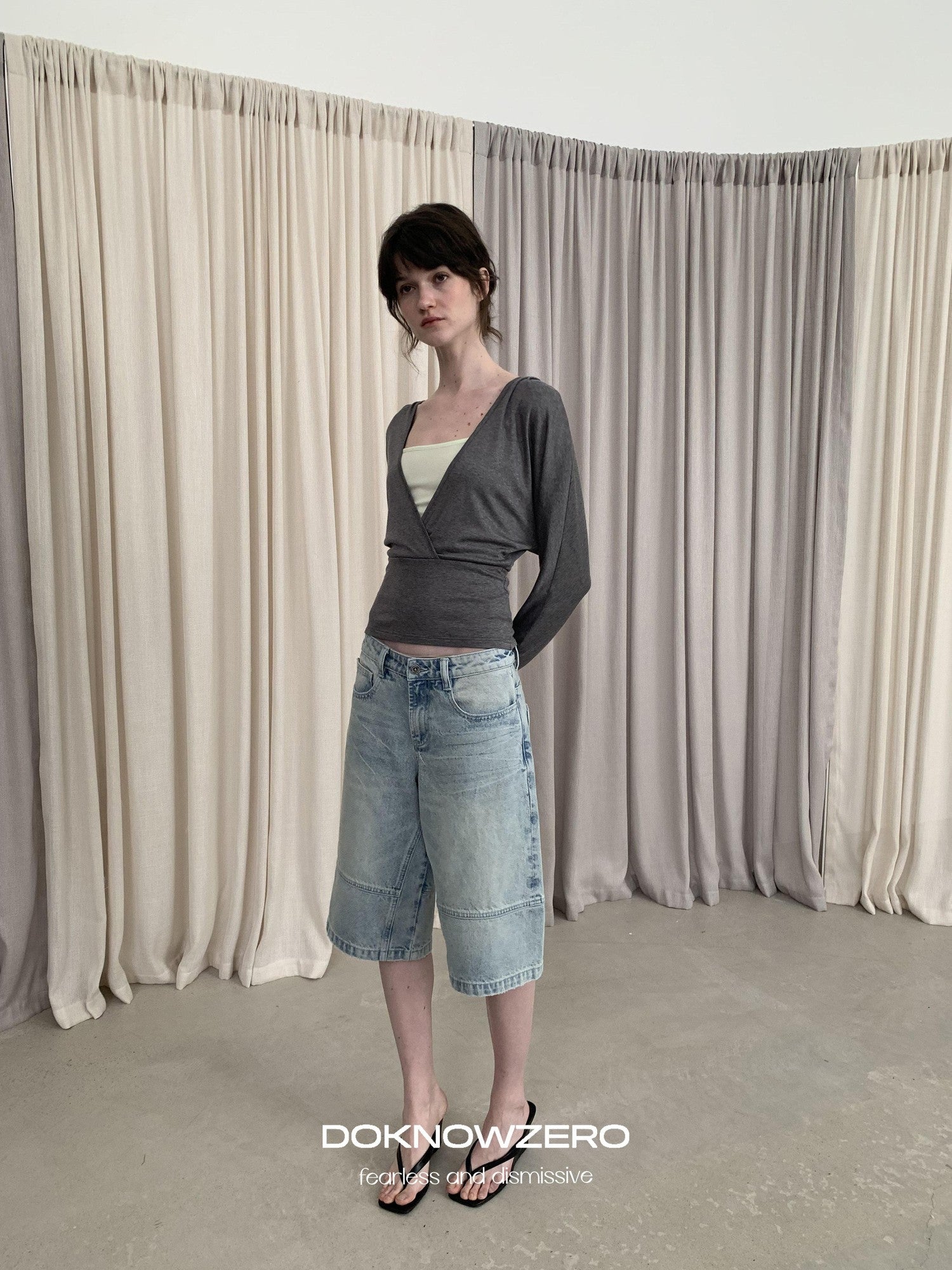 DKZ OFFICIAL Gray Colorblock Batwing Sleeve Women&