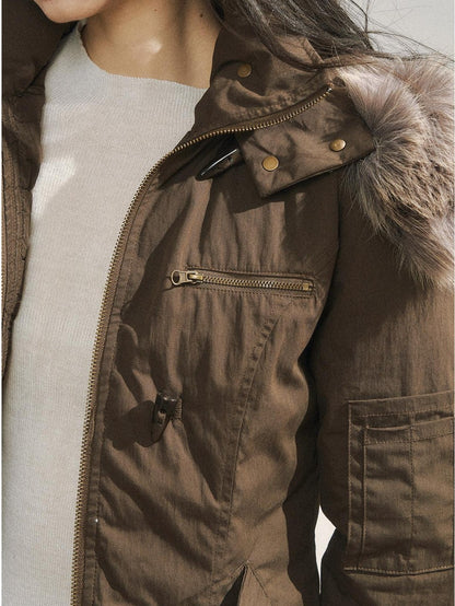 7Shiftin Warm Hooded Two Tone Fur Collar Toggle Closure Short Casual Women Puffer Jackets